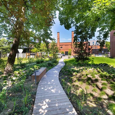 Ksiecia Witolda 60 Stylowy W Klimatycznym Budynku By Renters Vratislav