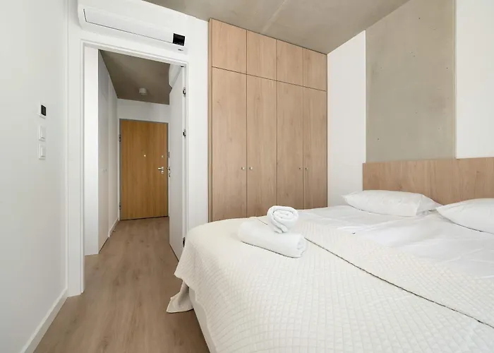 Ksiecia Witolda 60 Stylowy W Klimatycznym Budynku By Renters Appartement