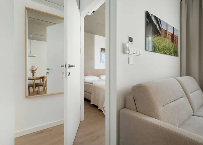 Ksiecia Witolda 60 Stylowy W Klimatycznym Budynku By Renters *