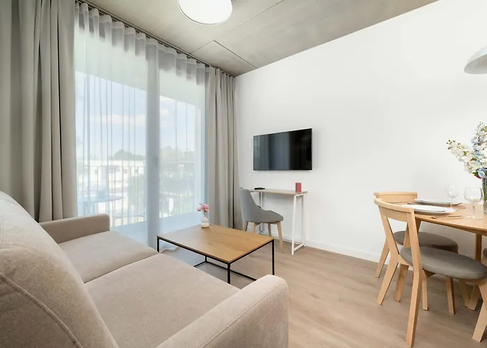 Appartement Ksiecia Witolda 60 Stylowy W Klimatycznym Budynku By Renters