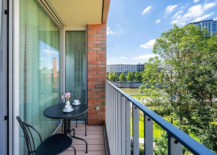 Ksiecia Witolda 60 Stylowy W Klimatycznym Budynku By Renters