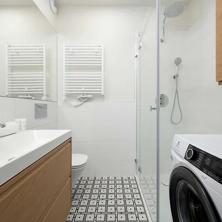 Ksiecia Witolda 60 Stylowy W Klimatycznym Budynku By Renters דירה